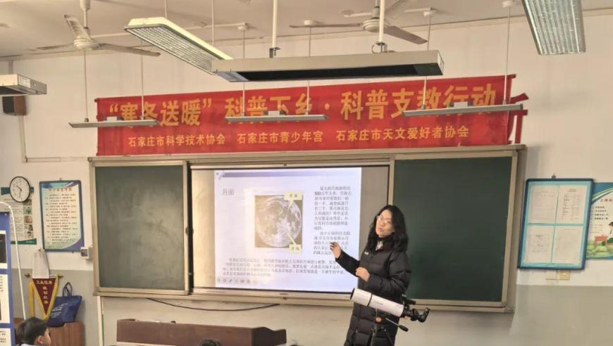 上午大会闭幕下午就放《哪吒2》,香港正版资料免费公开2025年,经典解释落实_iPadV7.98